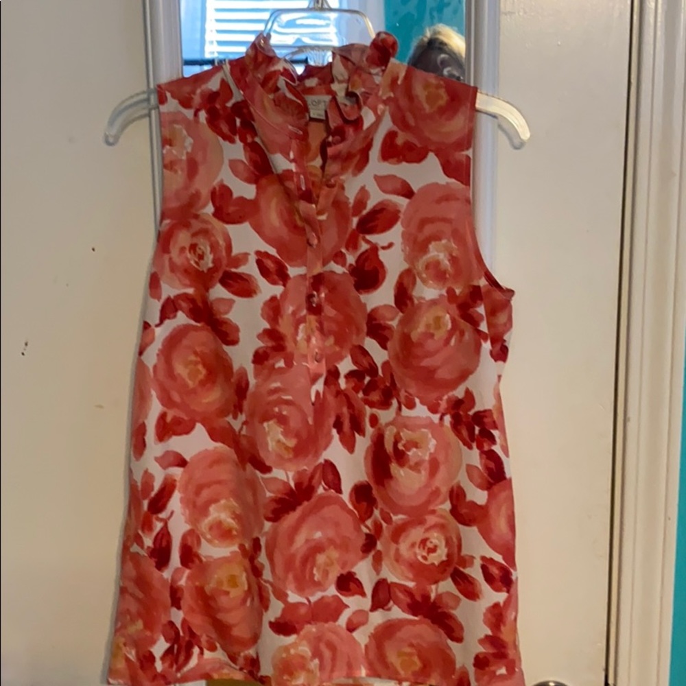 Loft floral blouse size M, beautiful!